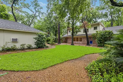10811 Hunters Forest Drive, Hunters Creek Village, TX 77024 - Photo 25