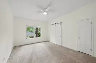 10811 Hunters Forest Dr, Hunters Creek Village, TX 77024 - Photo 19