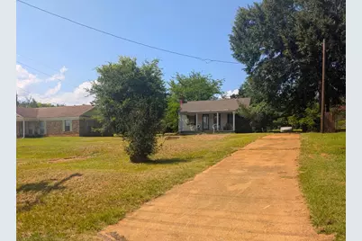 303 E Livingston Street, San Augustine, TX 75972 - Photo 9