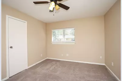 24 Rockfern Court, The Woodlands, TX 77380 - Photo 33