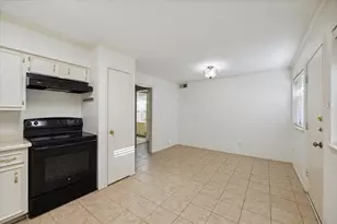 4040 San Felipe St, Houston, TX 77027 - Photo 9