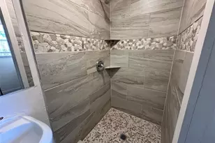 6905 Palestine St, Houston, TX 77020 - Photo 7