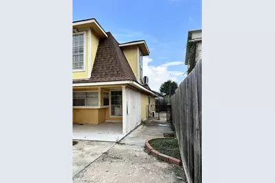 6905 Palestine Street, Houston, TX 77020 - Photo 9