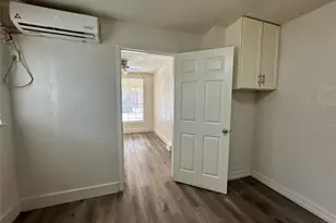 6905 Palestine St, Houston, TX 77020 - Photo 3