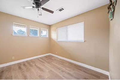 8314 Edgemoor Drive, Houston, TX 77036 - Photo 19