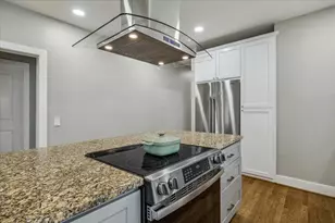 2219 McKee St, Houston, TX 77009 - Photo 11