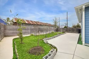 2219 McKee St, Houston, TX 77009 - Photo 27