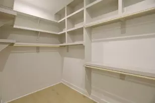 136 E 37th St, Houston, TX 77018 - Photo 33