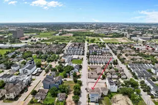 765 Grove St, Houston, TX 77020 - Photo 1