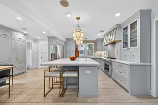415 Ramblewood Rd, Houston, TX 77079 - Photo 11
