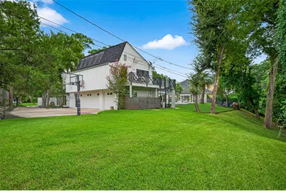 415 Ramblewood Road, Houston, TX 77079 - Photo 43