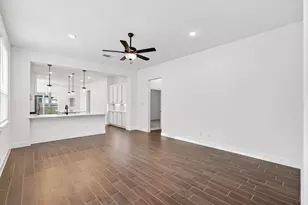 295 Mallards Rim Dr, Willis, TX 77318 - Photo 7