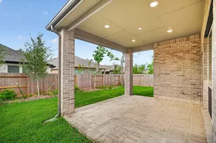 295 Mallards Rim Dr, Willis, TX 77318 - Photo 25