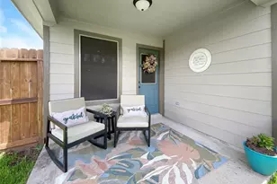 8031 Berkely Ct, Baytown, TX 77521 - Photo 17