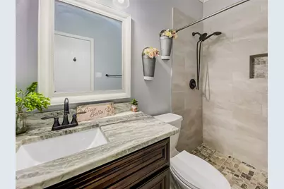 8031 Berkely Court, Baytown, TX 77521 - Photo 19