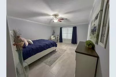 8031 Berkely Court, Baytown, TX 77521 - Photo 13
