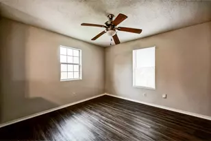 124 Menke St, Sealy, TX 77474 - Photo 15