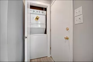 1903 Commonwealth St, Houston, TX 77006 - Photo 3