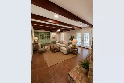 118 Clover Street, Lake Jackson, TX 77566 - Photo 5