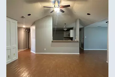 913 Willowbriar Lane, Deer Park, TX 77536 - Photo 9