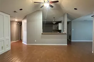 913 Willowbriar Ln, Deer Park, TX 77536 - Photo 9