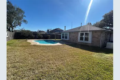 913 Willowbriar Lane, Deer Park, TX 77536 - Photo 19