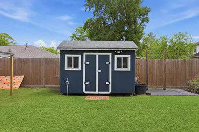 5325 Nina Lee Lane, Houston, TX 77092 - Photo 27