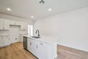 12827 Hannah Spgs Ln, Magnolia, TX 77354 - Photo 7