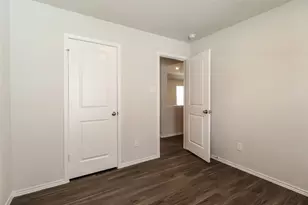 2409 Kivver Dr, Conroe, TX 77384 - Photo 9