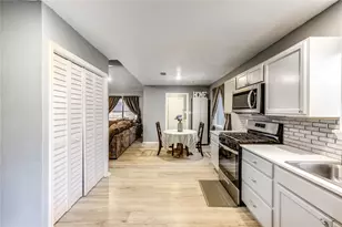 8510 Collingsdale Rd, La Porte, TX 77571 - Photo 7