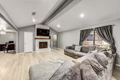 8510 Collingsdale Road, La Porte, TX 77571 - Photo 3