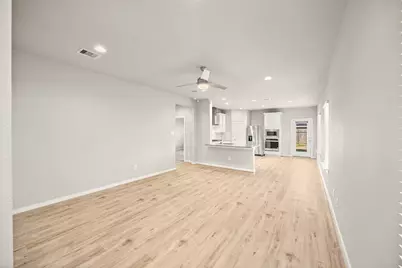 2823 Kennet Manor Drive, Houston, TX 77047 - Photo 7