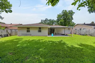 1313 Plymouth St, Pasadena, TX 77502 - Photo 19