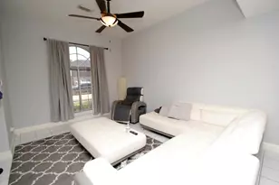 2542 Chestnut Mills Rd, Houston, TX 77067 - Photo 3