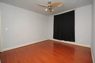2542 Chestnut Mills Rd, Houston, TX 77067 - Photo 9