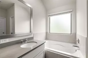 4001 Baja Ln, Houston, TX 77045 - Photo 19