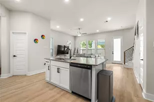 4001 Baja Ln, Houston, TX 77045 - Photo 7