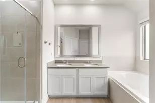4001 Baja Ln, Houston, TX 77045 - Photo 17