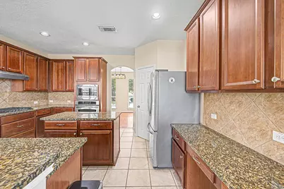 7527 Trail Hollow, Missouri City, TX 77459 - Photo 13
