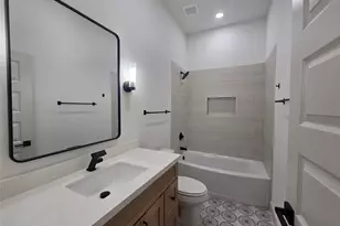 9821 Turnbow St, Houston, TX 77029 - Photo 7