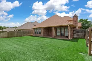 1904 Debbie Dr, Bryan, TX 77802 - Photo 31