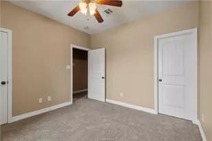 1904 Debbie Dr, Bryan, TX 77802 - Photo 25