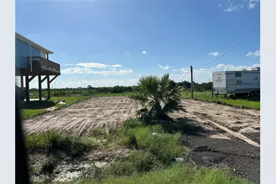 632 18th Street, San Leon, TX 77539 - Photo 1