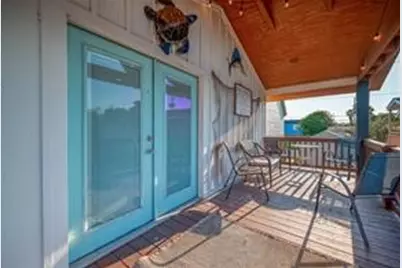 5824 Avenue R, Galveston, TX 77551 - Photo 9