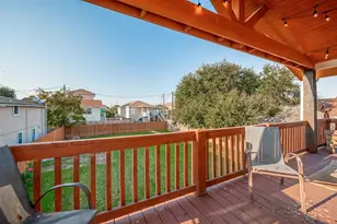 5824 Avenue R, Galveston, TX 77551 - Photo 3