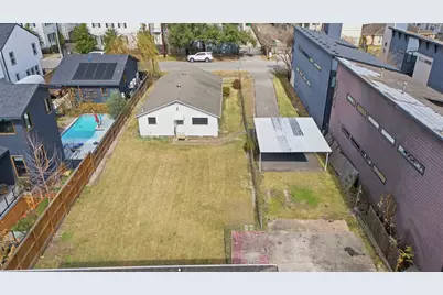 1330 W 24th Street, Houston, TX 77008 - Photo 3
