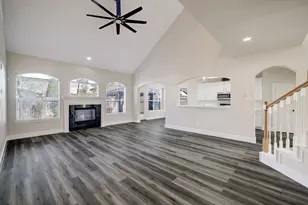 4615 Russett Ln, Sugar Land, TX 77479 - Photo 9