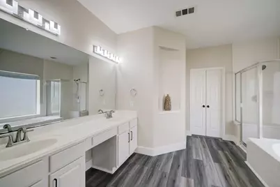 4615 Russett Lane, Sugar Land, TX 77479 - Photo 19