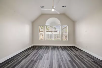 4615 Russett Lane, Sugar Land, TX 77479 - Photo 15