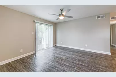 1111 W Main Street #1301, League City, TX 77573 - Photo 31